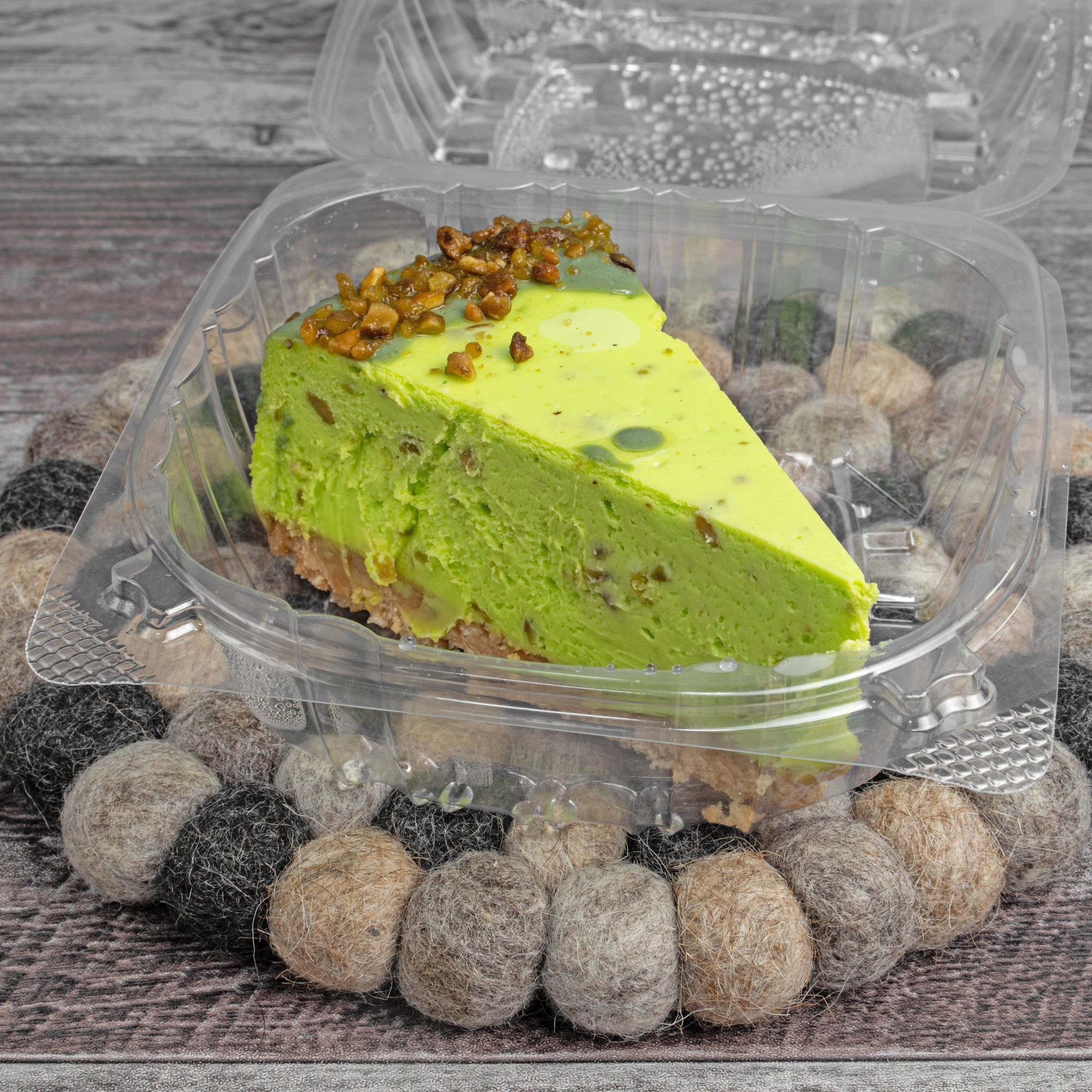 Pistachio Cheese Cake Slice.